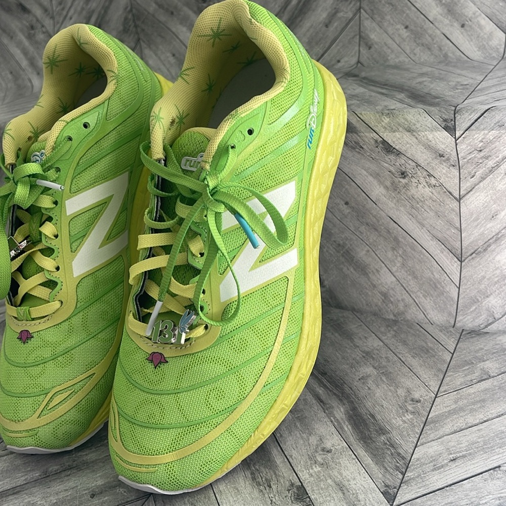 New Balance Green and Yellow Running Shoes Run Disney 2015 Tinker Bell Women’s - Picture 8 of 9